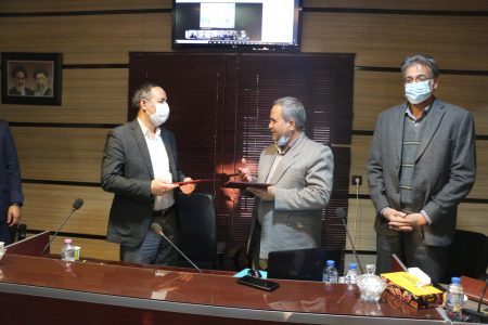 تأمین نیاز صنعت در تولید قطعات پیشرفته و انتقال تکنولوژی