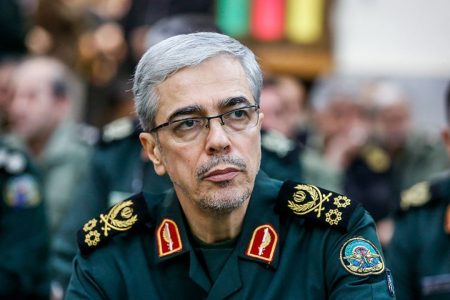 سرلشکر باقری به مقام شامخ سردار سلیمانی ادای احترام کرد+تصویر