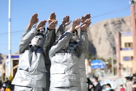 ۵ نمایش خیابانی و ۳ نمایش رادیویی ، برنامه روز اول جشنواره تئاتر آسمانی