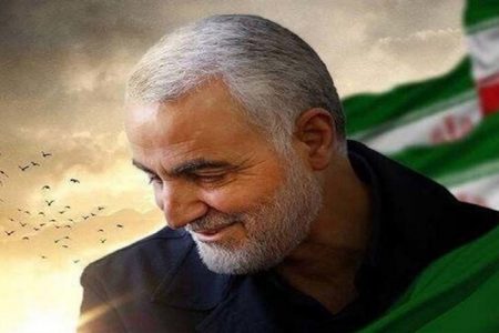 شهید سلیمانی واقعیتی تا ابد زنده است