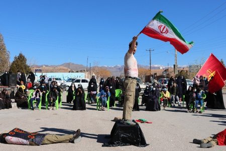 ده زیار کرمان میزبان جشنواره تئاتر سردار دل‌ها +تصاویر