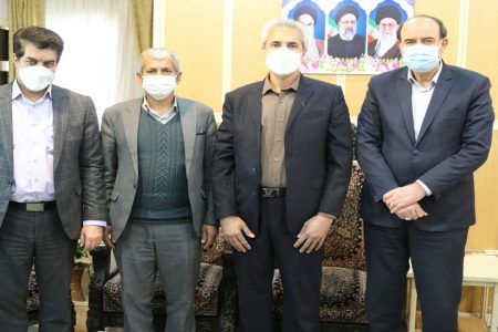 دیدار با خانواده شهدا روحیه خدمت رسانی مسئولان را دوچندان می‌کند