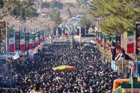 پیام قدردانی بنیاد و خانواده شهید سلیمانی از رهبر و عموم مردم