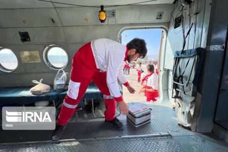 هلال احمر به ۲۷۰۰ سیل‌زده در کرمان امداد رساند