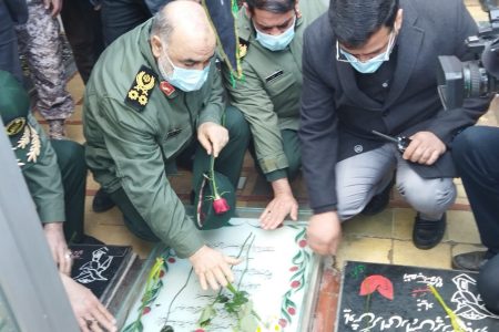 فرمانده کل سپاه: ارمغان شهید سلیمانی عزت‌بخشی به امت اسلام بود