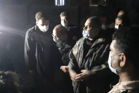 وزیر کشور با خانواده شهدای امنیت در جنوب کرمان دیدار کرد