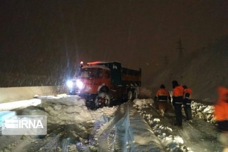 راهداران در جنوب کرمان ۴۸ گرفتار سیل را نجات دادند