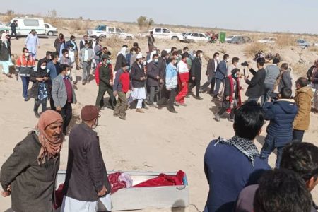 حضور استاندار کرمان در مراسم تدفین ۲ کودک/جاده ریگان امسال پیوست بودجه می‌شود