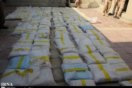 درگیری مسلحانه تکاوران پلیس کرمان به کشف ۷۸۱ کیلو تریاک انجامید