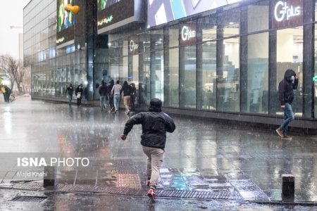 آسمان بارانی همه استان‌ها طی فردا
