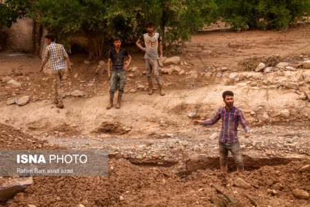 کمک‌های بهزیستی به مددجویان سیل‌زده کرمانی