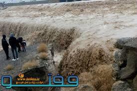 نجات سه فرد گرفتار در رودخانه قلعه گنج 