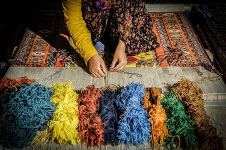 اعطای تسهیلات به هنرمندان صنایع‌دستی