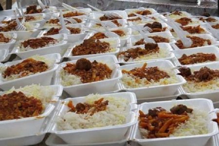 طبخ و توزیع تعداد 2000 غذای گرم بین نیازمندان