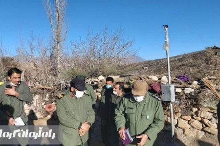 بازدید میدانی سردار معروفی از خانه های کپری ریگان