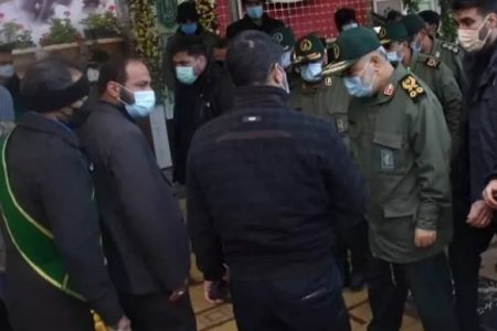 فرمانده کل سپاه به مرقد مطهر شهید سلیمانی ادای احترام کرد