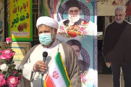 امام جمعه جیرفت: نقش جوانان را در چله دوم انقلاب دریابیم