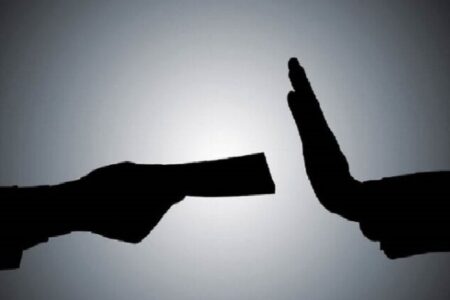 ماجرای رد رشوه ۵ میلیارد ریالی توسط قاضی پاک دست سیرجانی