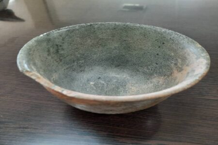 کشف شی عتیقه مربوط عصر مفرغ در جیرفت