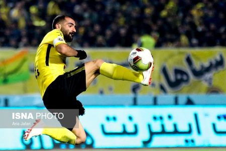 بازگشت کیانی به تراکتور