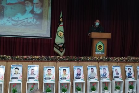 همسران و فرزندان شهدا در فضای مجازی نقش‌آفرینی کنند
