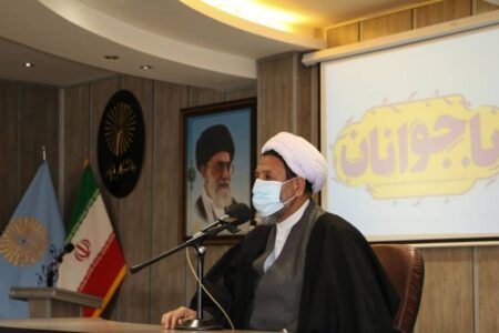 نشست صمیمی امام جمعه کرمان با دانشجویان برگزار شد