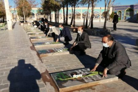 غبارروبی و گلباران قبور شهدا در بردسیر