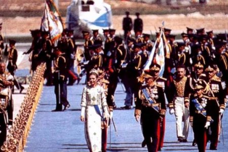شاه ناجی ونیز و کم آبی لندن بود/ هزینه 500 میلیون دلاری جشن های 2500 ساله در اوج فقر مردم ایران