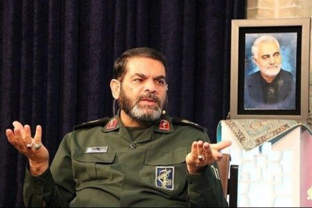 دانشگاهیان اندیشه‌های سردار سلیمانی را به نسل جوان معرفی کنند