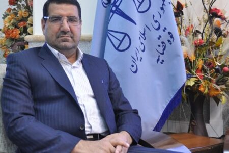 کاهش جرایم خشن با ریش‌سفیدی سران طوایف کرمان/استانداری هنوز گزارش جلسه بچه‌های آفتاب را نداده است