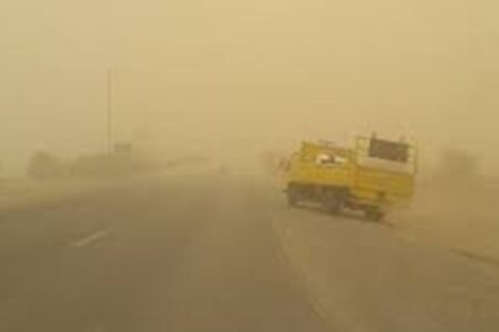 مبادی ورودی و خروجی استان کرمان در اثر طوفان مسدود شد/ اعزام ۶ تیم فوریت‌های پزشکی به محور یزد- رفسنجان