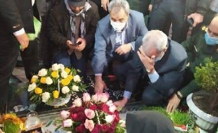 وزیر آموزش و پرورش به مقام شامخ شهید سلیمانی ادای احترام کرد