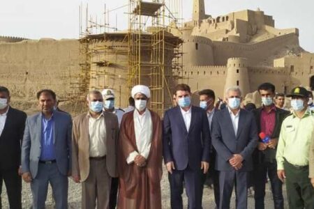 استاندار کرمان: روزانه سه هزار گردشگر از ارگ تاریخی بم بازدید می کنند
