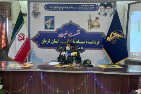 سپاه عباس انقلاب است و در خدمت‌رسانی مکان، زمان و لباس را نمی‌شناسد