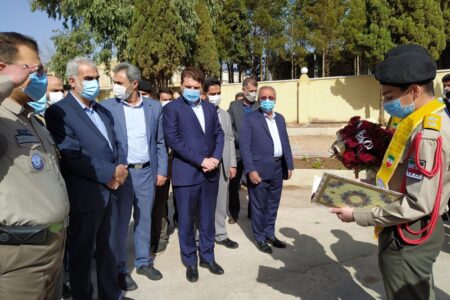 وزیر آموزش و پرورش وارد کرمان شد