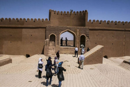 فعالیت ۳۴۸ راهنمای گردشگری در موزه‌ها و اماکن تاریخی استان کرمان