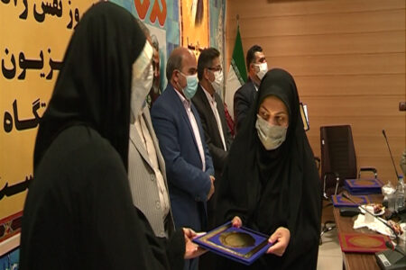 تجلیل از خبرنگاران و دست اندرکاران ستاد دهه فجر استان کرمان