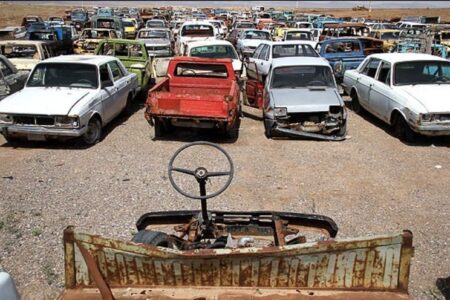 دستگیری اعضای باند سرقت و اوراق سازی خودروهای مسروقه در بم