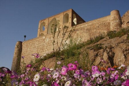 برگزاری نمایشگاه عکس در تخت درگاه قلی‌بیگ کرمان