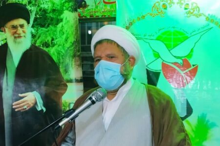 مدیران و خبرنگاران هنرمندانه کار کنند 