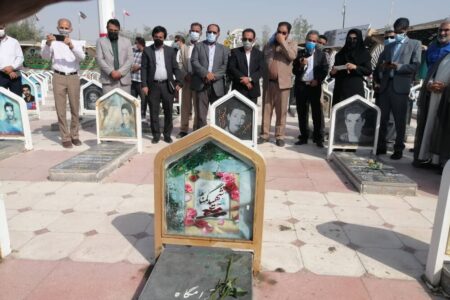 هنرمندان مدافع مرزهای فرهنگی هستند