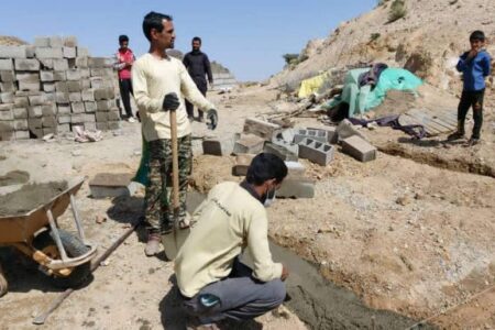 سپاه پای کار مردم مناطق صعب العبور ریگان