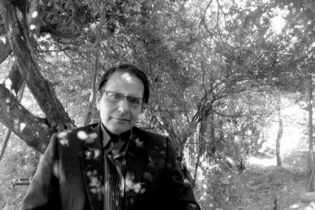 شاعری که کمتر شناخته شد