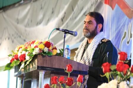 فرمانده سپاه کرمان: آنان که از دفاع مقدس فرار کردند امروز خود را مدافع امنیت می‌دانند
