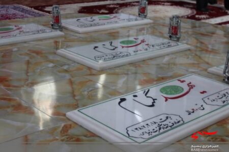 مراسم غبار روبی و عطر افشانی شهدای گمنام کوهبنان+ تصاویر