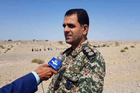 رزمایش گردان های بیت المقدس و کوثر با ظرفیت ۸ گردان بیت المقدس و یک گردان کوثر  در ۹ نقطه در جیرفت درحال برگزاریست