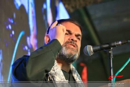 مسئولان باید خود را وقف نظام کنند