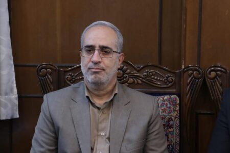 آمادگی داریم در هر زمینه‌ای به آموزش و پرورش کمک کنیم