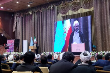 مدیران و کارگزاران کرمان بیش از پیش تلاش کنند