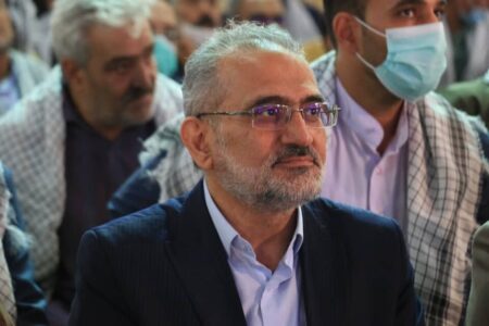امروز نیاز است در جهاد تبیین و خدمت به مردم پیشگام باشیم